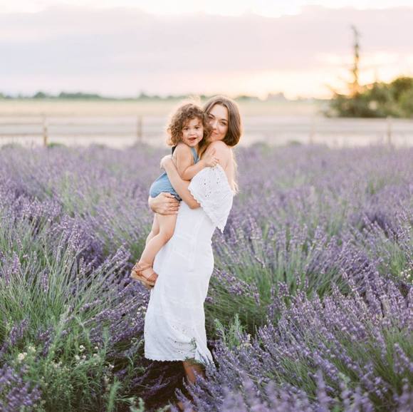 Meet your Posher, Sarah - Picture 1 of 1